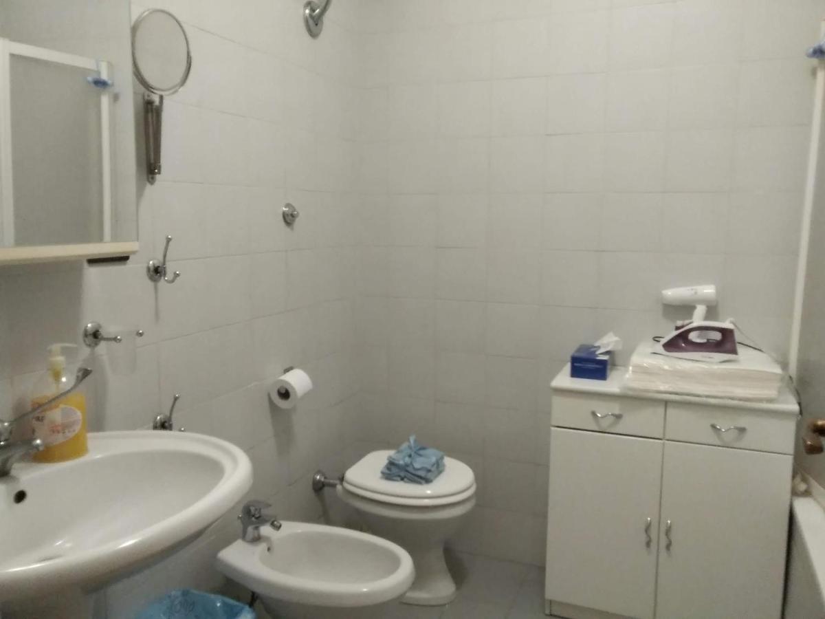 Euroom1 B&B Rom Eksteriør billede